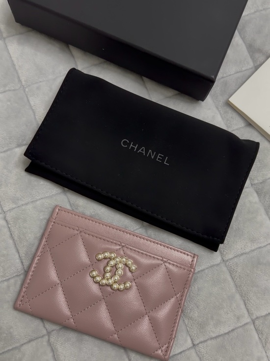 CHANEL Accessories - Chanel Pearl CC Cardholder